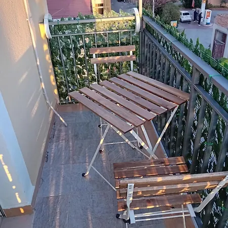 Emanik Couette-café