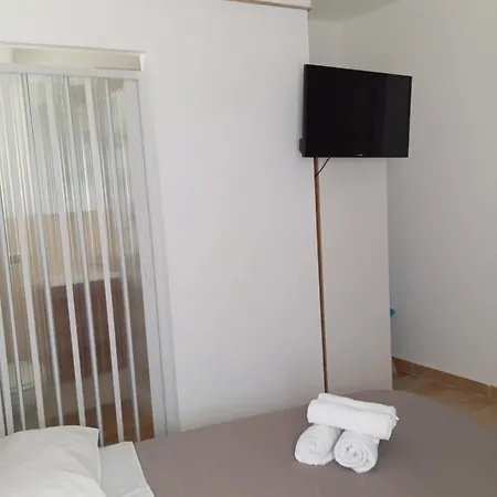 Couette-café Emanik Gioia Tauro