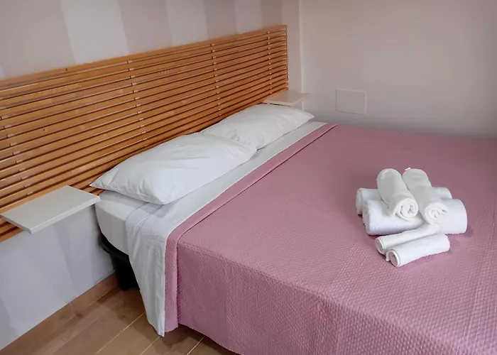 Emanik 住宿加早餐酒店 焦亚陶罗