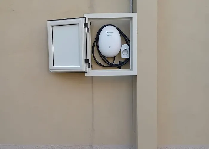 住宿加早餐酒店 Emanik 焦亚陶罗