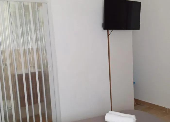 住宿加早餐酒店 Emanik 焦亚陶罗